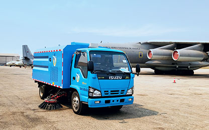 星空官方网页版扫路车交付安哥拉机场使用