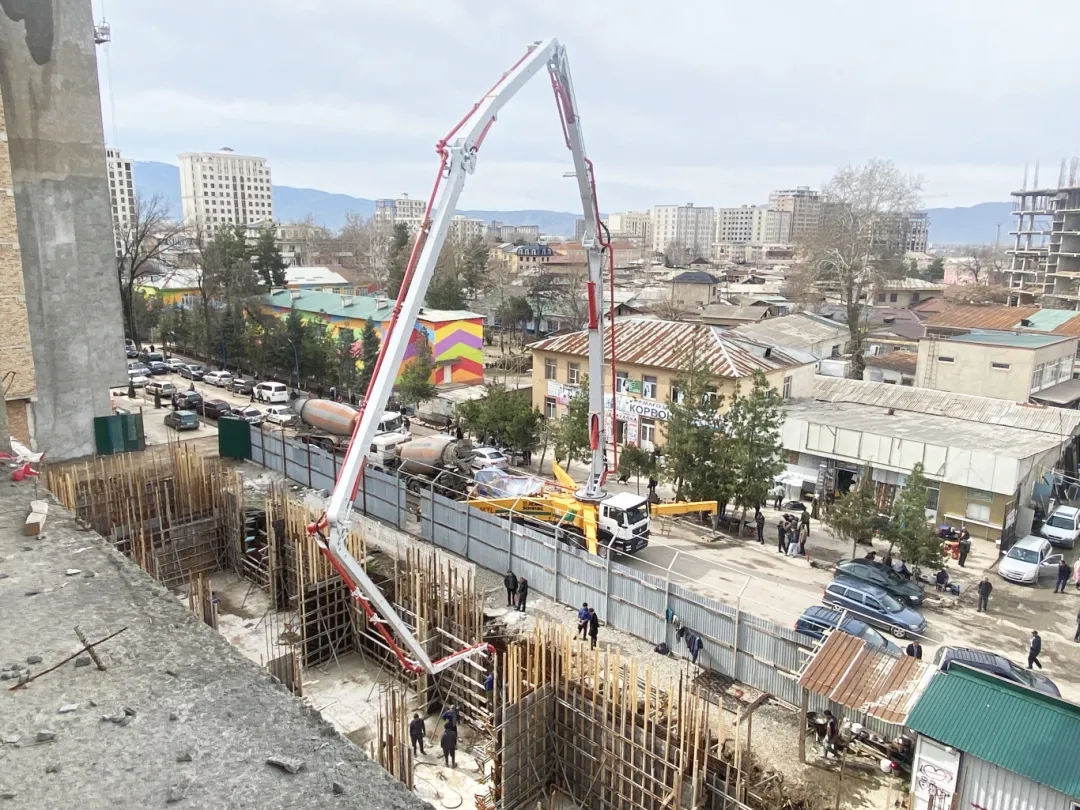 筑梦“蓝海”！星空官方网页版泵车“圈粉”中亚！