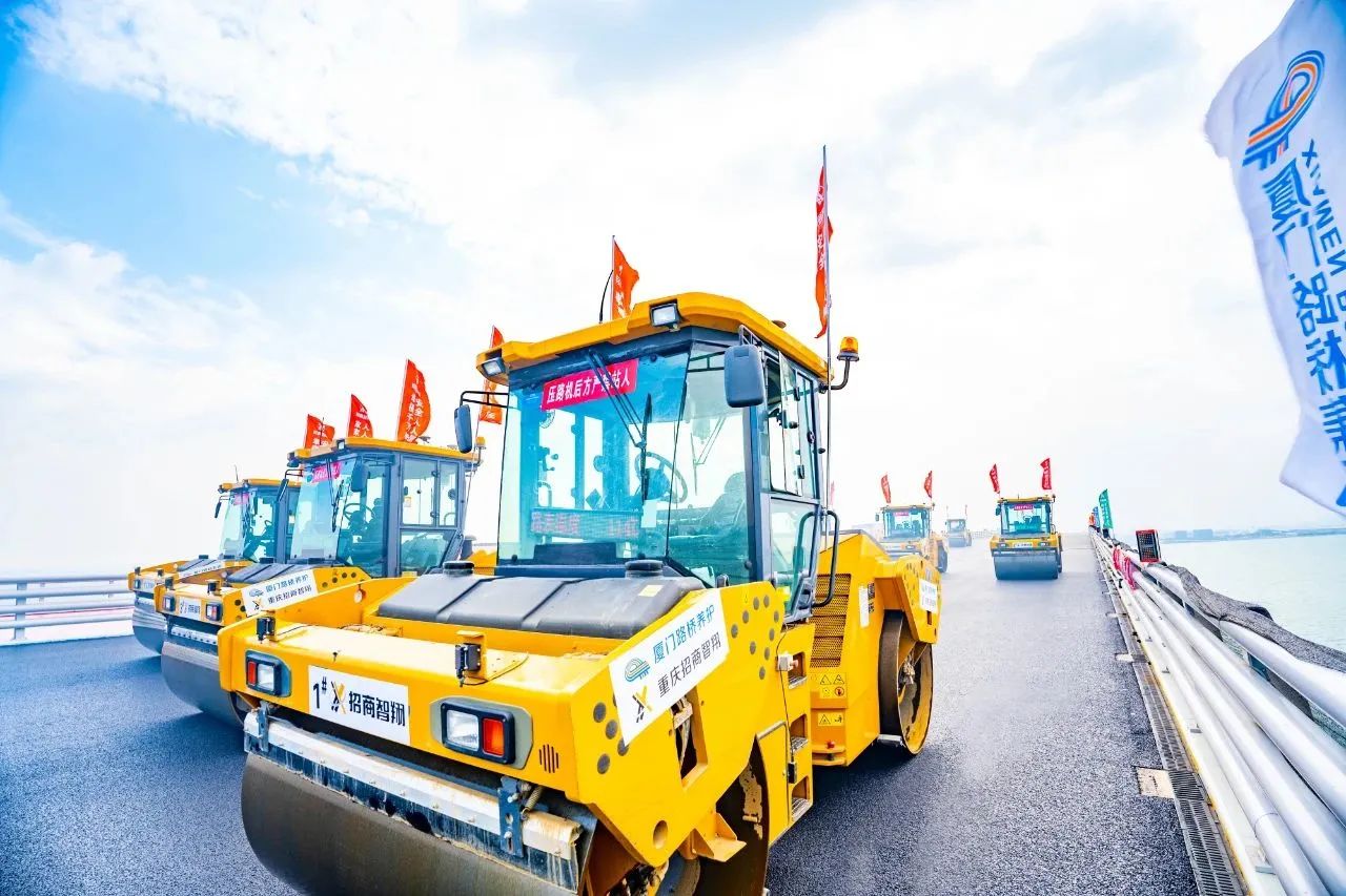 星空官方网页版数字化智能施工集群：开启桥面铺装智能新时代