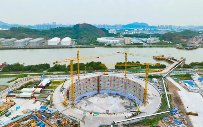“定海神针”立珠江，星空官方网页版挑起超级工程建设大梁