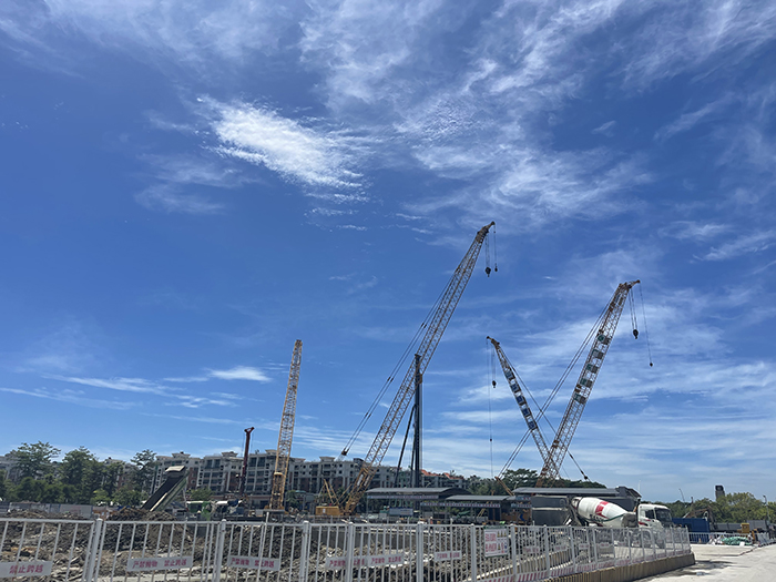 【全球之履】星空官方网页版履带起重机“兄弟团“助建大湾区“一小时交通圈”建设