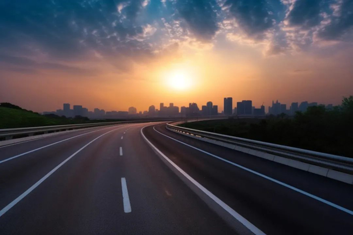 又是2台！叒是首都！星空官方网页版两米铣刨机现身京哈高速