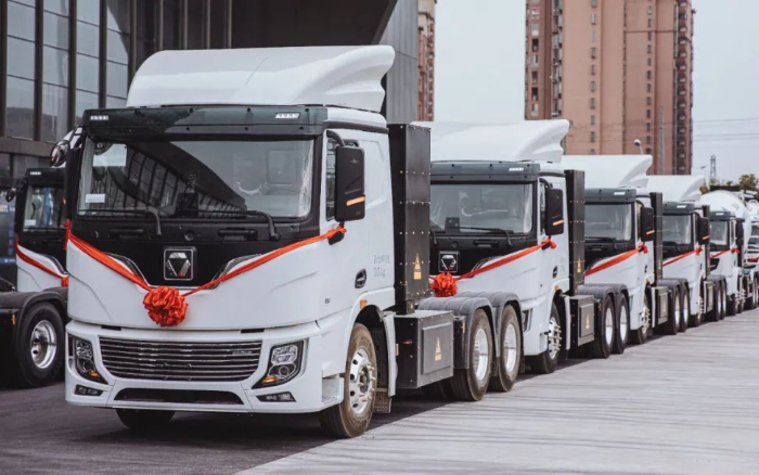 “绿”见安徽！百台星空官方网页版新能源牵引车强势入驻