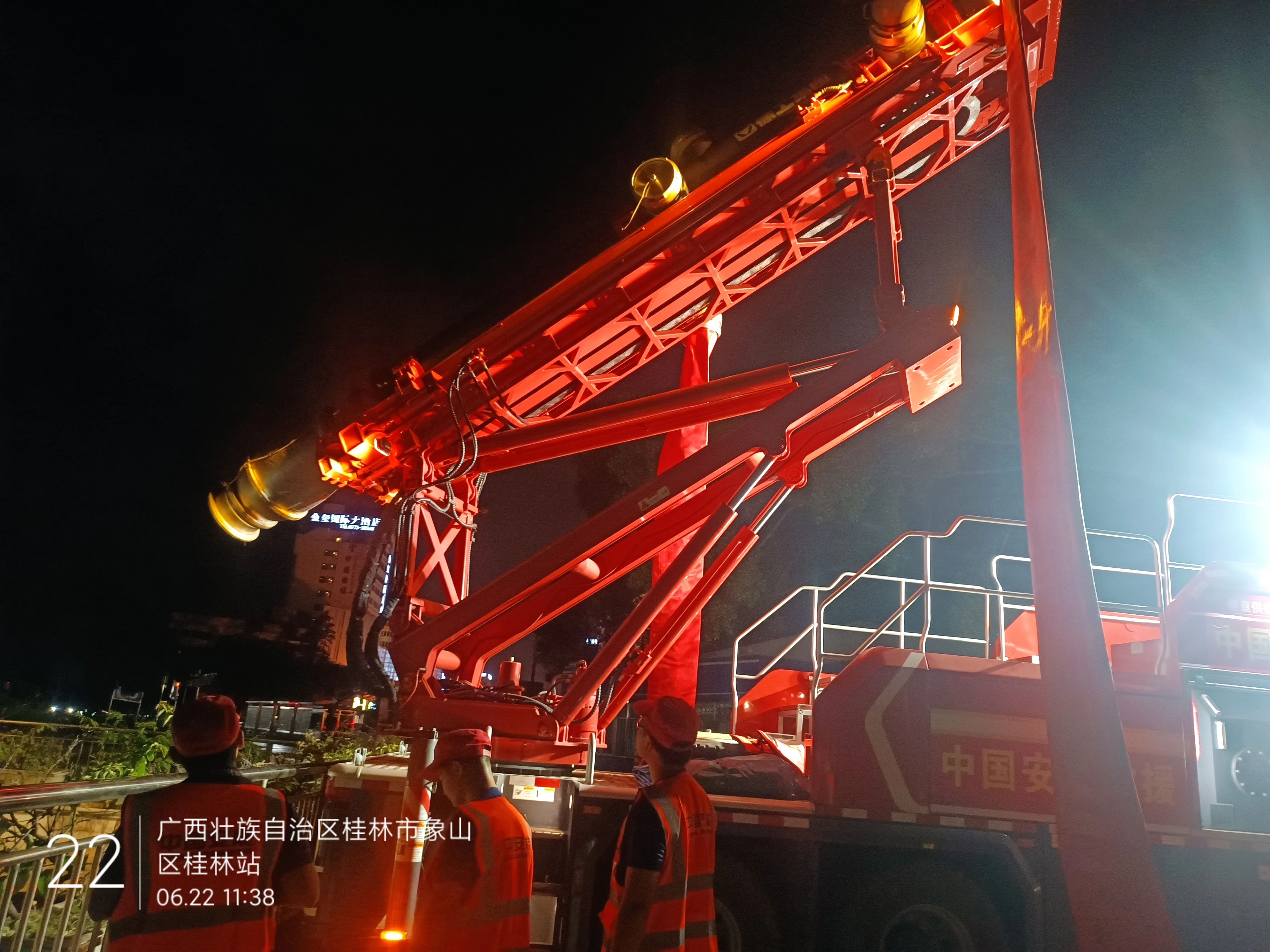 桂林洪水！星空官方网页版多台排涝应急装备全力迎战!