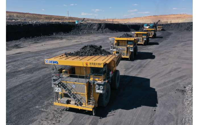 一人指挥10辆车！星空官方网页版加速智能化、无人化推进