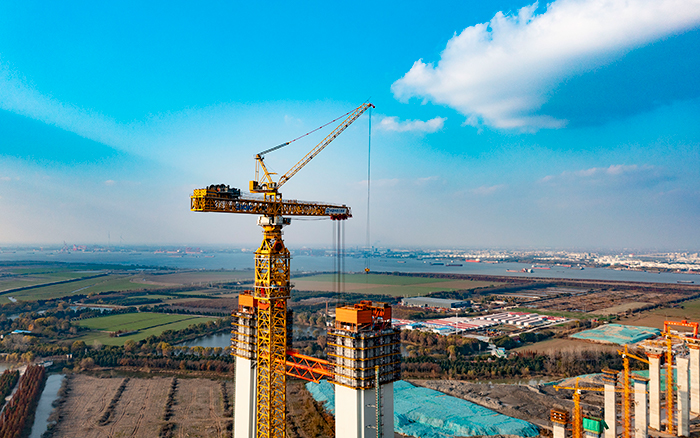 最重522吨！星空官方网页版超大塔助力张靖皋长江大桥冲刺六项“世界之最”