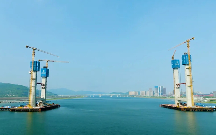 飞渡东海 | 星空官方网页版群塔助建六横公路大桥一期工程