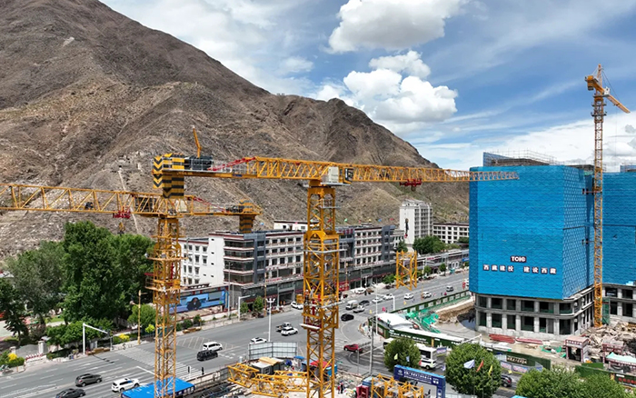 海拔4500米！ 星空官方网页版XGT600A-25S 奋战“日光之城”