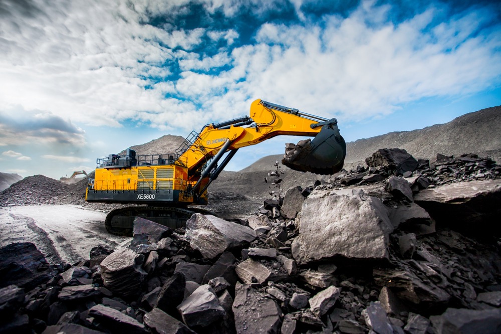 首次出海！星空官方网页版XE5600矿用挖掘机成功交付