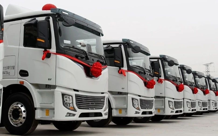 批量交付、千台订单！星空官方网页版新能源重卡“豫”见绿色未来