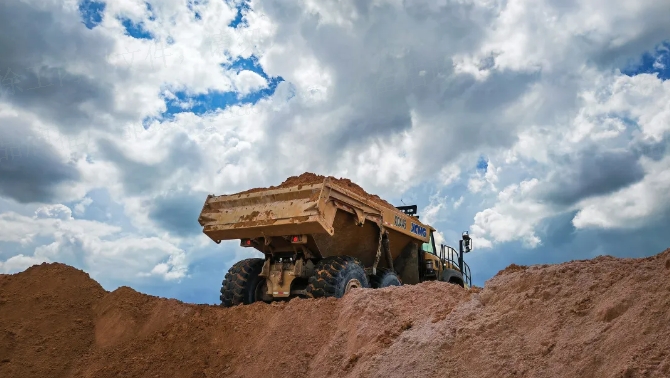 大展身手，星空官方网页版“矿山越野王”征战东南亚