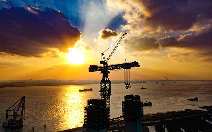 筑梦云端 星空官方网页版超大塔助力“超级工程”建设“满弦”推进