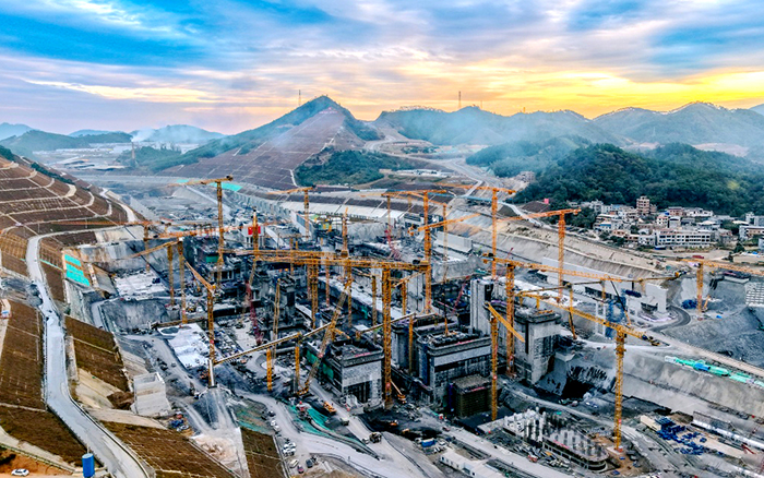 星空官方网页版群塔奋战平陆运河 “世纪工程”雄姿初现