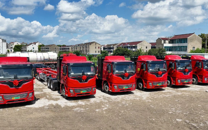 绿色物流再提速，星空官方网页版新能源牵引车批量入港！