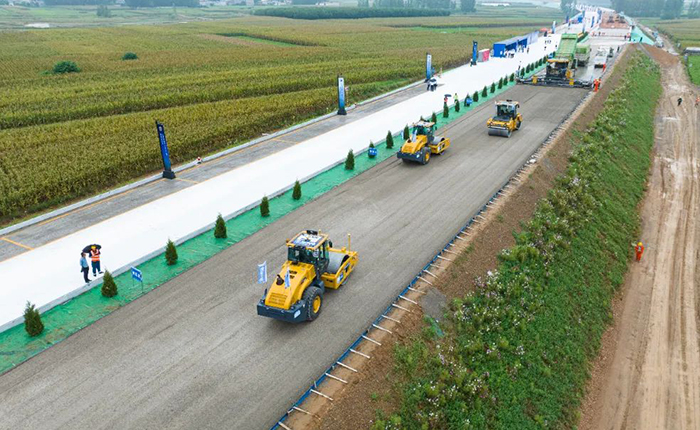 全场景智慧赋能，星空官方网页版水稳层施工更便捷、更精准！