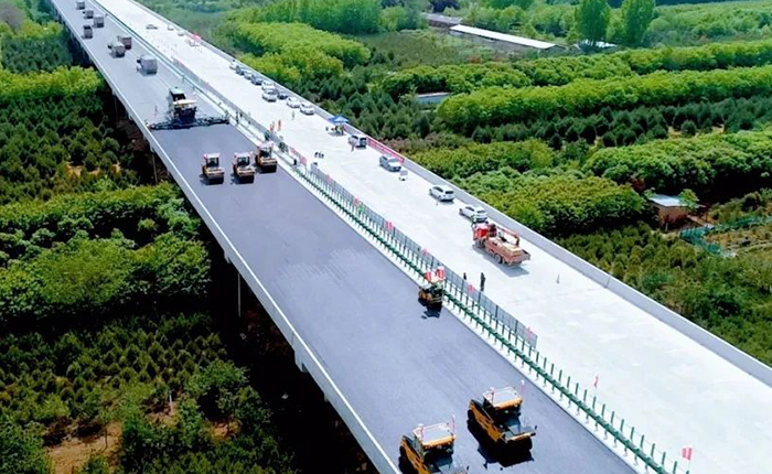 星空官方网页版XD135TC解决西安绕城高速施工难题