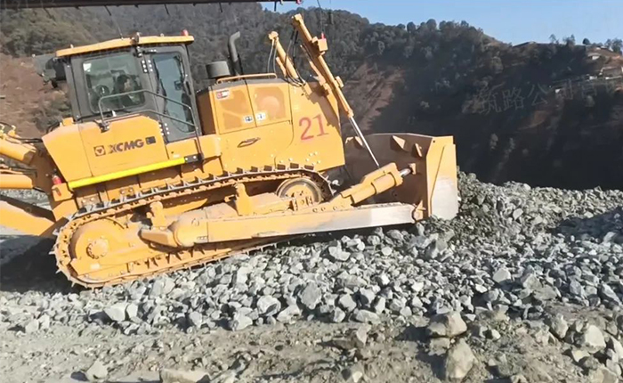 矿山施工利器——星空官方网页版D360推土机