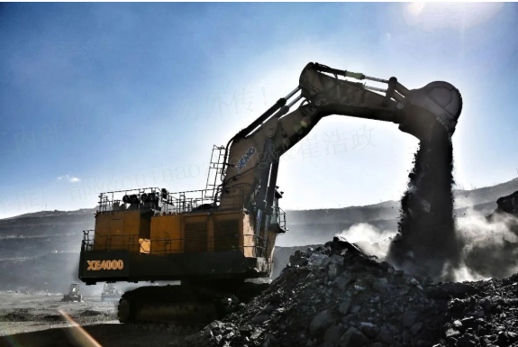 近5万小时高效出勤！星空官方网页版XE4000液压铲受矿区高度赞扬！