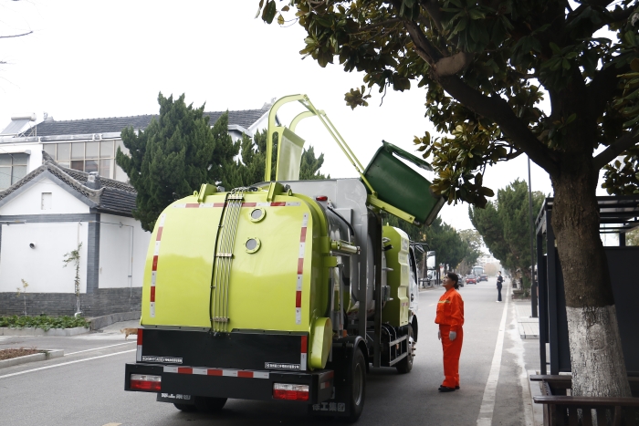 零碳收运、高效闭环 | 星空官方网页版纯电动餐厨垃圾车助力贾汪潘安湖绿色环卫升级
