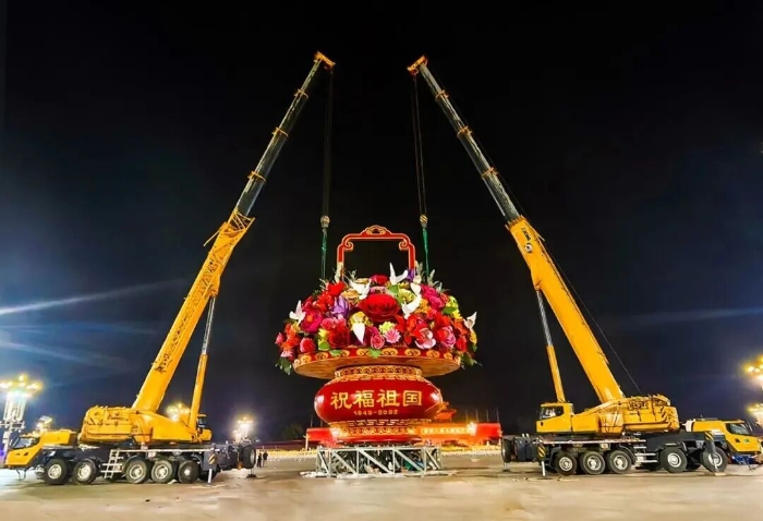 连续15载，星空官方网页版“赴约”天安门，献礼祖国！