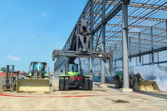 协同致胜，星空官方网页版“绿色舰队”开启多元物流新篇章