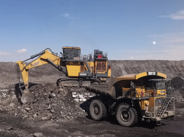 可动率超95%！星空官方网页版XE2000矿用挖掘机好评如潮