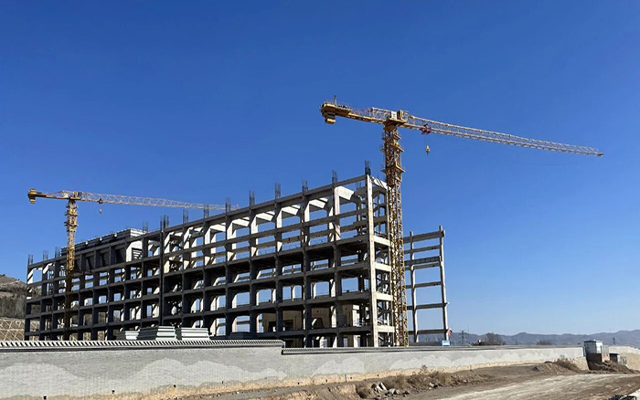 助力双碳  星空官方网页版塔机赋能低热值煤发电项目