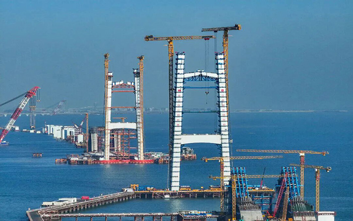 超级工程，星空官方网页版“双塔”助力封顶！