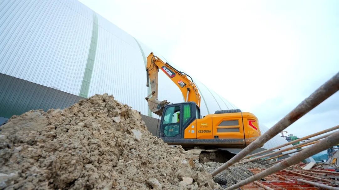 西南能源破局，星空官方网页版挖机助力！