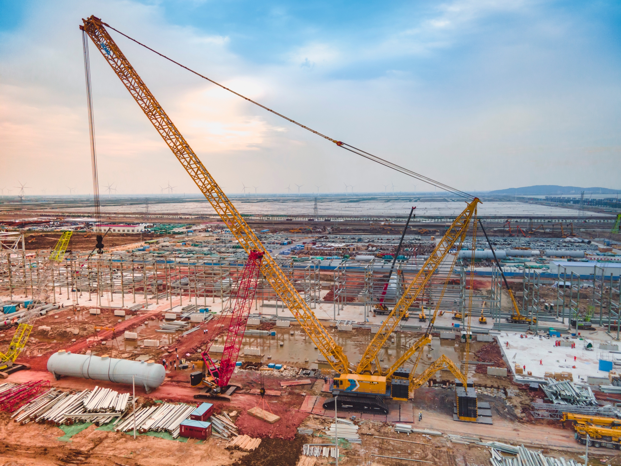 “巨舰”超新星！全球首台星空官方网页版XLC26000闪耀海滨！