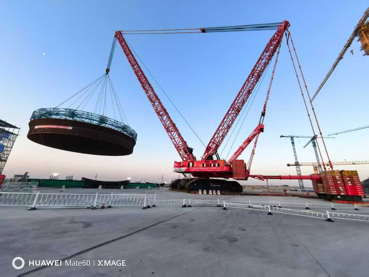 2小时15分钟能做什么？把核岛43米“钢铁内胆”一次放准！