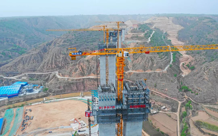 超级工程 | 星空官方网页版塔机陕甘群岭架长虹